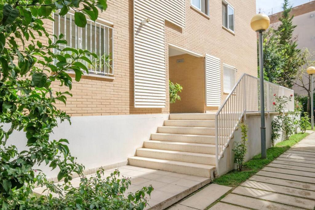 Apartamento En Complejo Residencial, Con Piscina. 萨洛 外观 照片