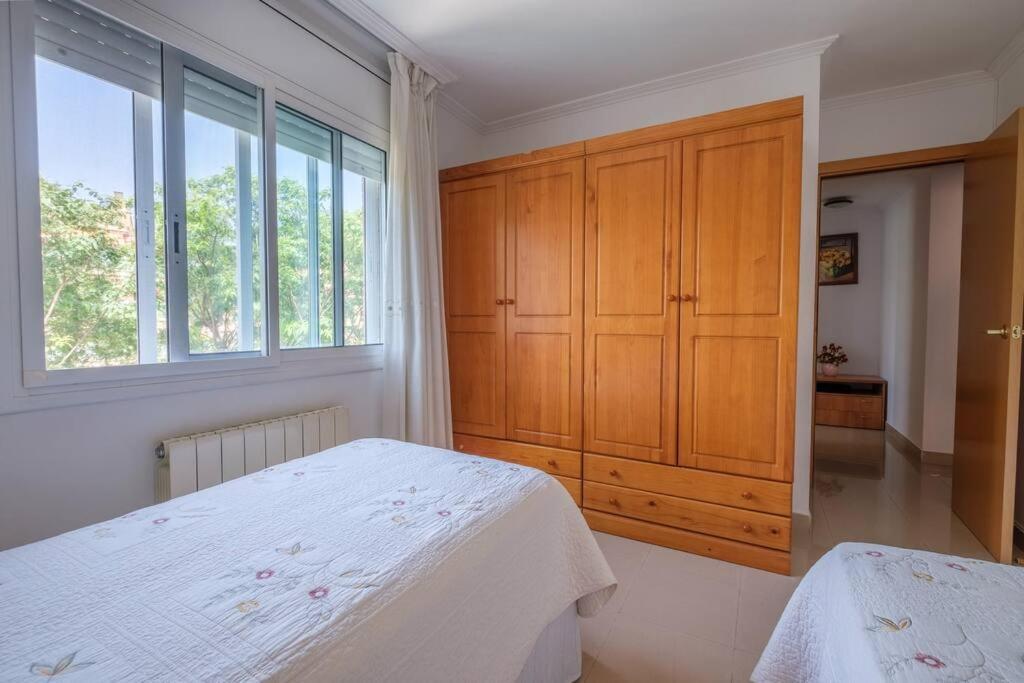 Apartamento En Complejo Residencial, Con Piscina. 萨洛 外观 照片
